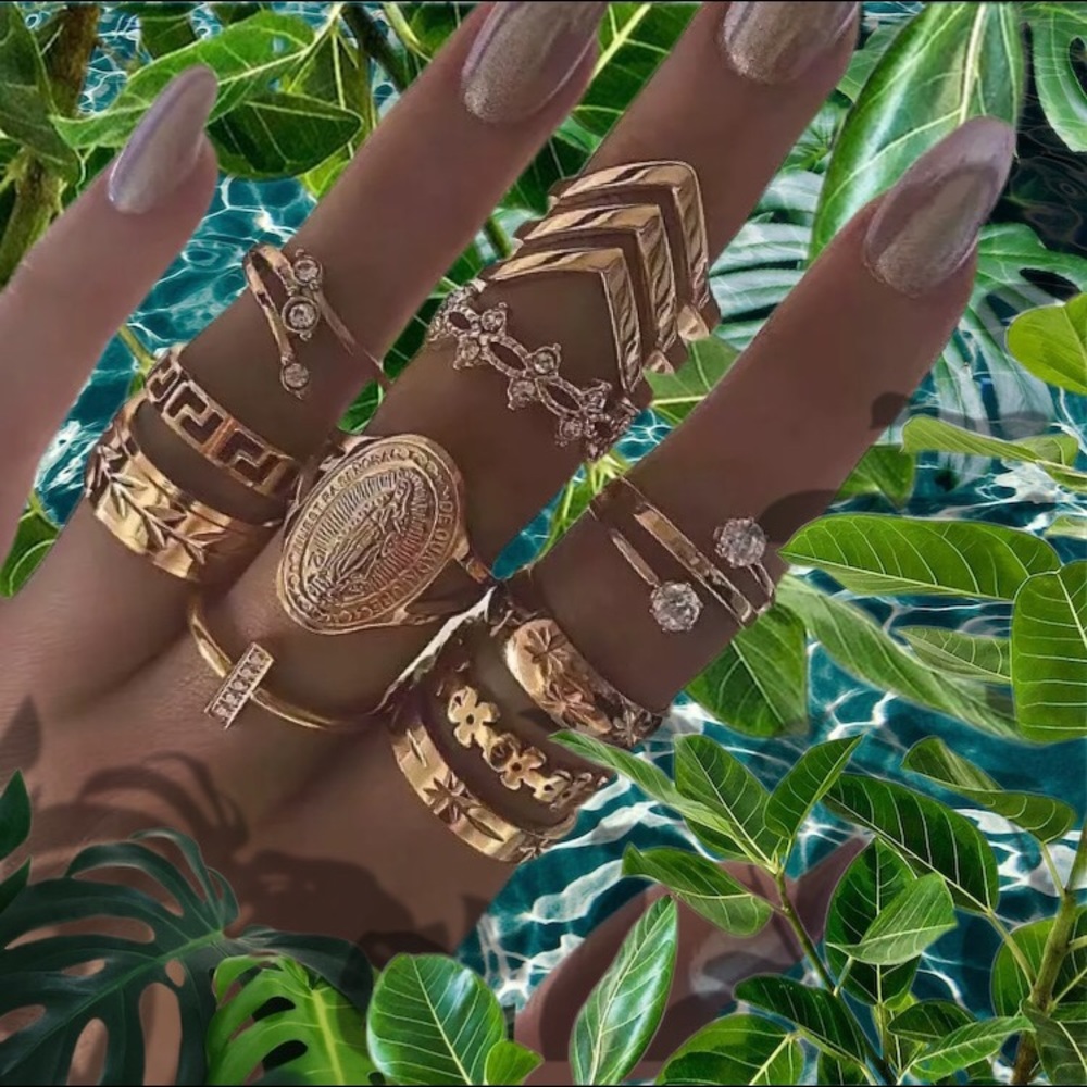 Gold Rings Set
